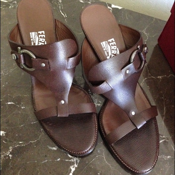 Salvatore Ferragamo Sacha 0337271 Fieno Calf skin - Picture 3 of 4