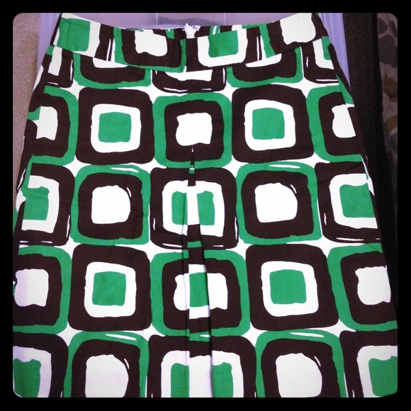 Banana Republic Petite front pleat patterned skirt