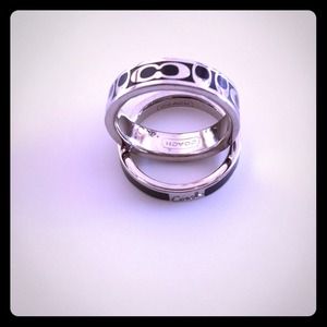 💯 Authentic Coach sliver and black ring set