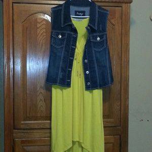 Maxi dress with denim jacket