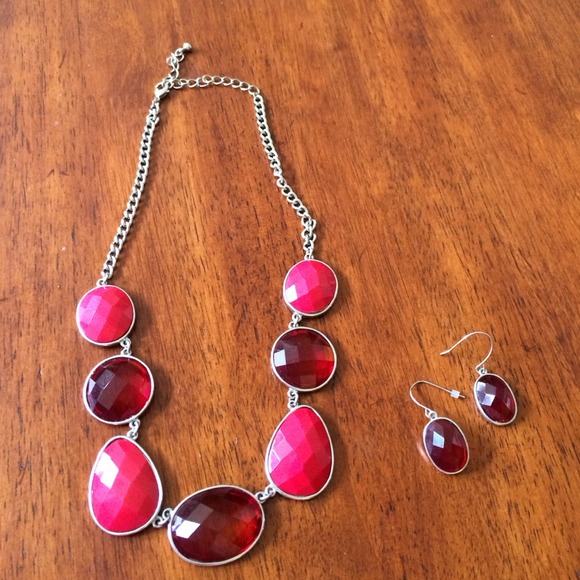 Necklace and earrings