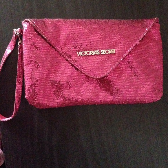 ❌💥tradedPink Victoria's Secret clutch