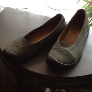 Green suede Keen Shoes