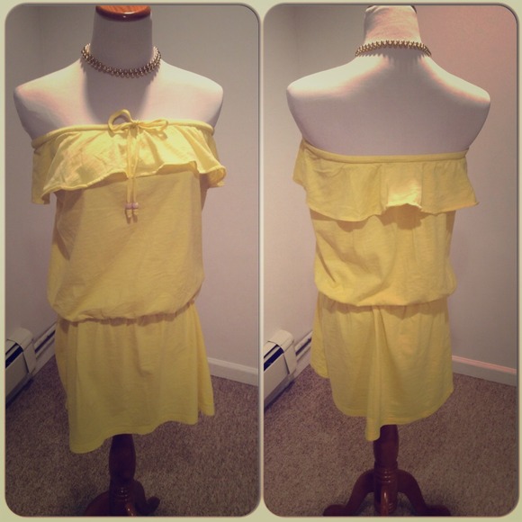 American Eagle Outfitters Dresses & Skirts - Yellow Beach Dress