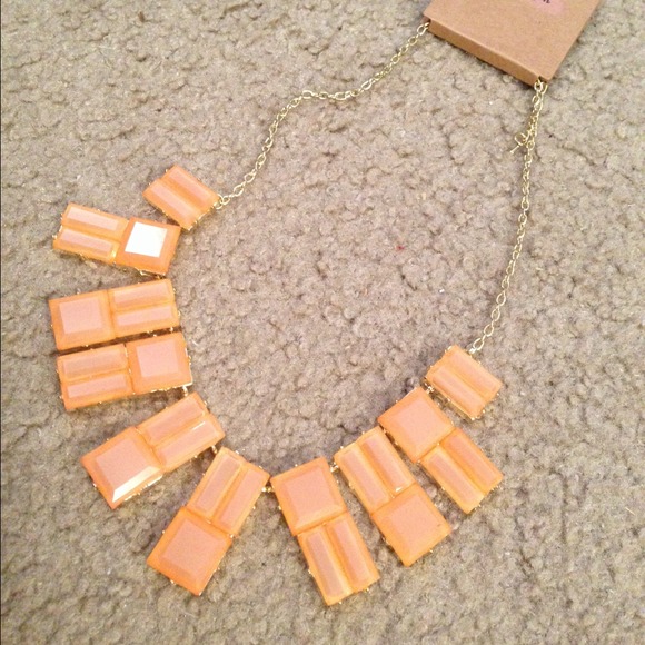 Statement necklace - Picture 1 of 1