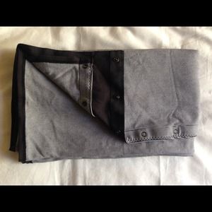 Lululemon- Vinyasa Scarf