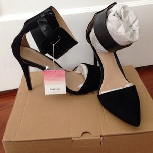 Brand new with box Zara heels