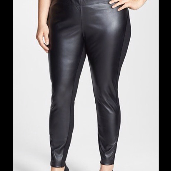 Faux leather half leggings