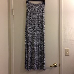 Black and white tribal print maxi skirt