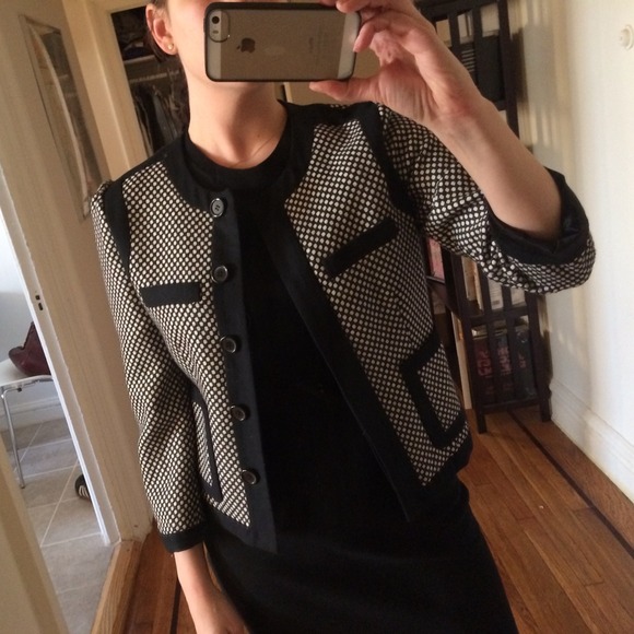 🔴 BUNDLED 🔴 black and white jacket - Picture 2 of 4