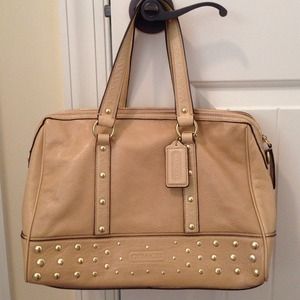 🌟REDUCED Coach real leather tan purse! NO TRADES!