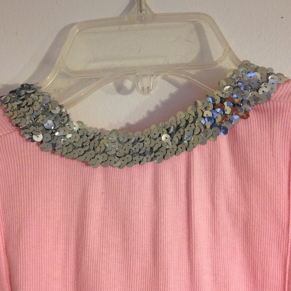 SOLD! 🌺Pink Tank With Silver Sequins - Picture 4 of 4
