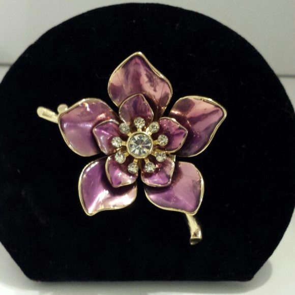 Jones New York Brooch