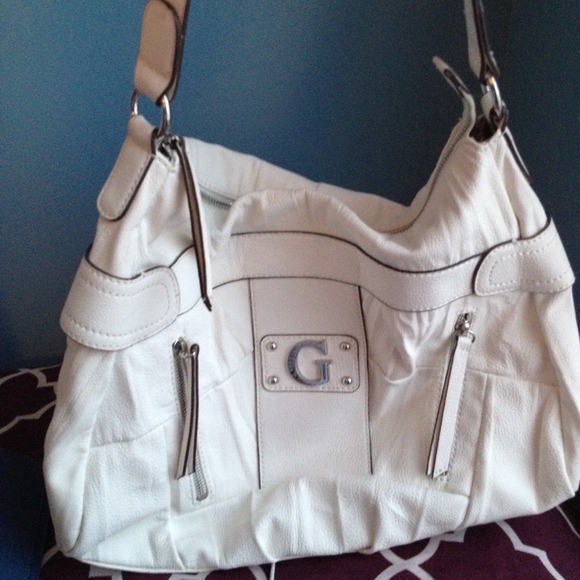 Guess purse (negotiable)