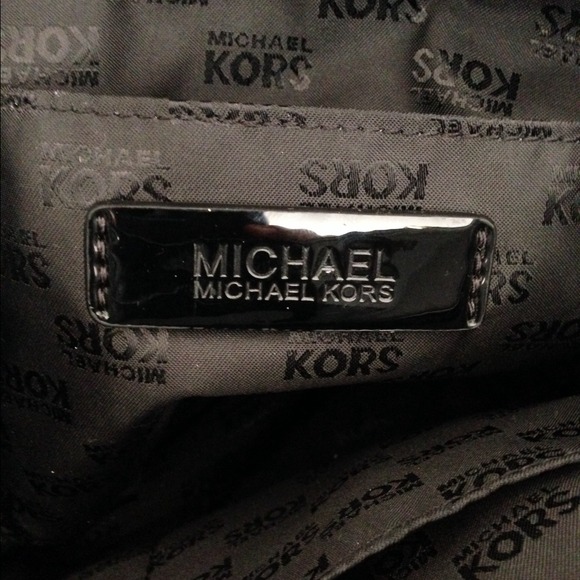 Additional inside photos - Michael  Kors Bag - Picture 2 of 4