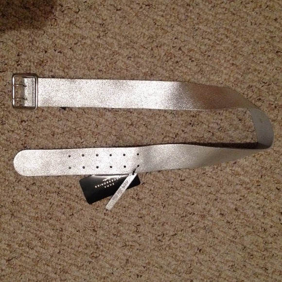❌SOLD❌Silver Zara Belt - Picture 3 of 4