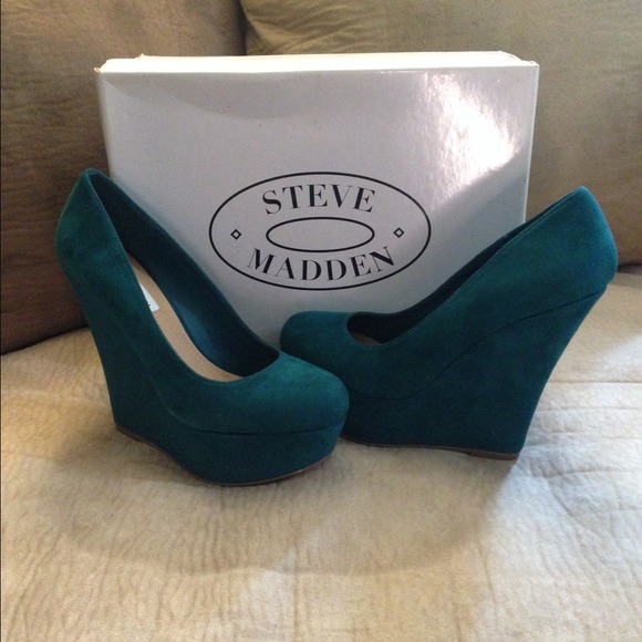 Steve Madden wedges