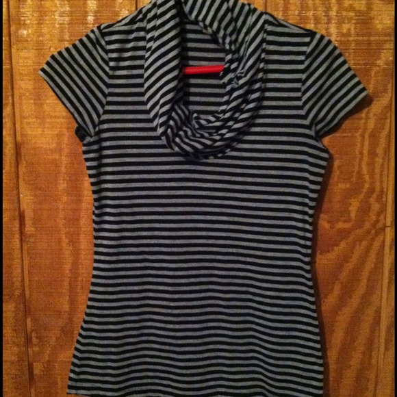 Cowl neck striped shirt