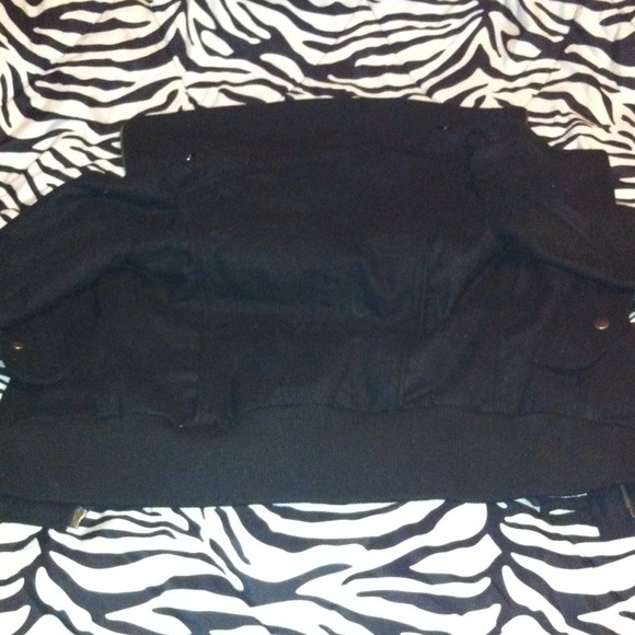 Black ambiance apparel jacket - Picture 2 of 3