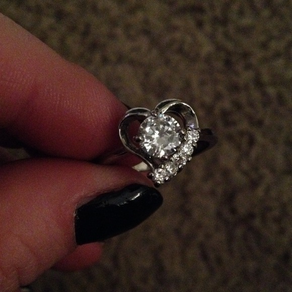 Heart ring