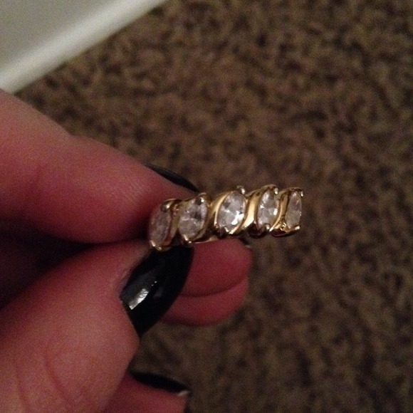 5 stone ring