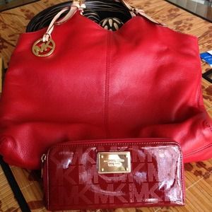 SALE! Authentic Michael Kors shoulder bag & wallet