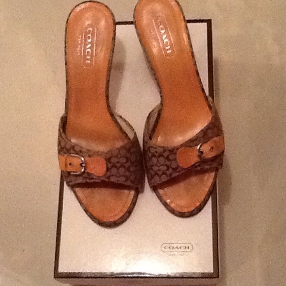 Authentic Coach heels