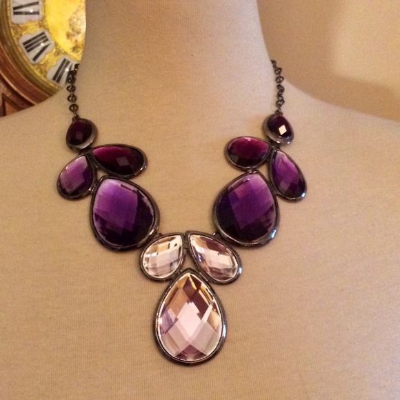NY and Co Jewelry - Gorgeous purple statement necklace!
