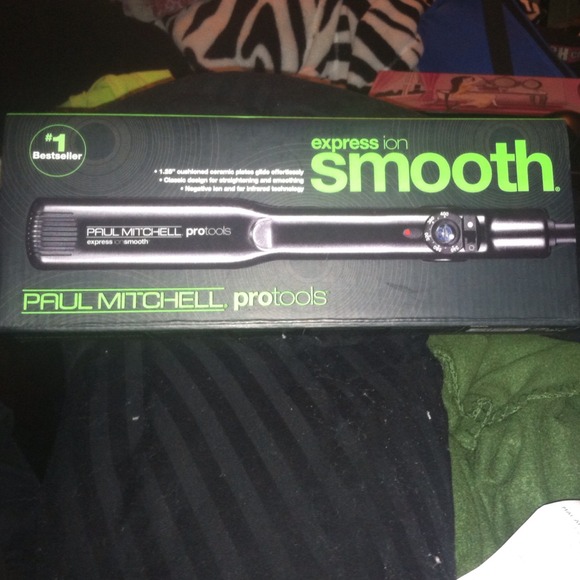 PAUL MITCHELL STRAIGHTENER