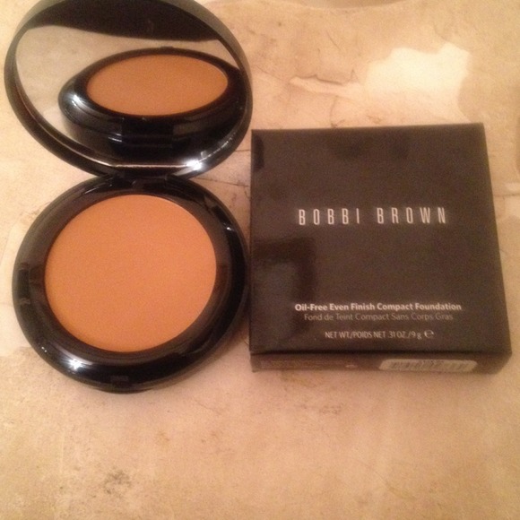 Bobbi brown compact foundation honey #5