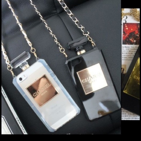 Chanel iPhone Silicon cover with chain