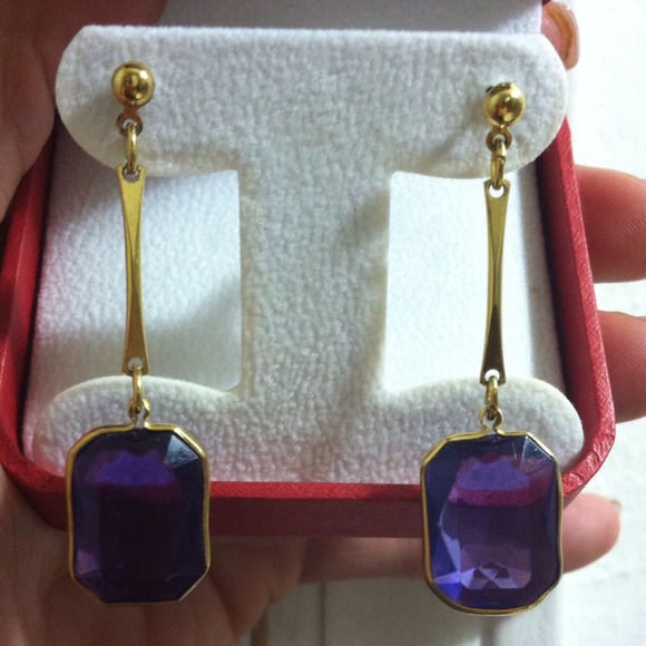 😍😍2 stunning  pair of Earrings 😍😍