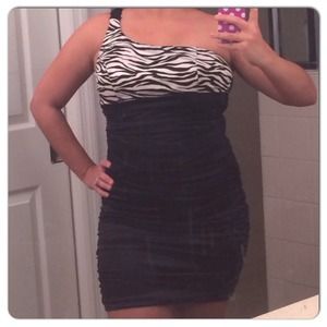 One shoulder dress w/rouching &Zebra print on top