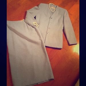 Lined suit. Long skirt. Great for Easter!