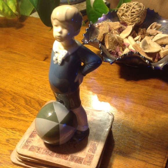 Figurine
