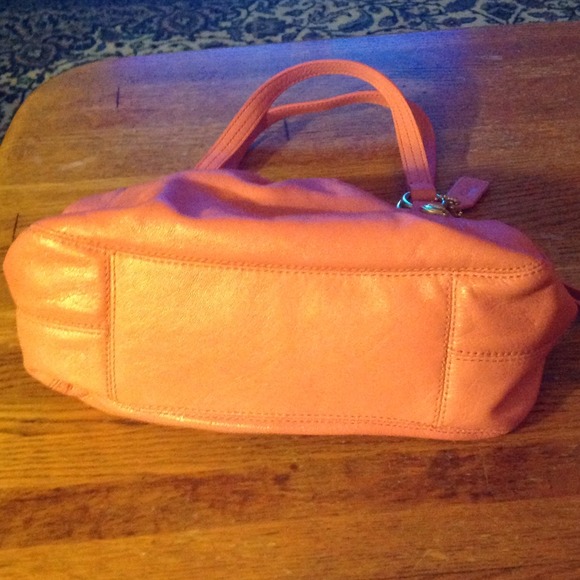Handbag - Picture 3 of 3