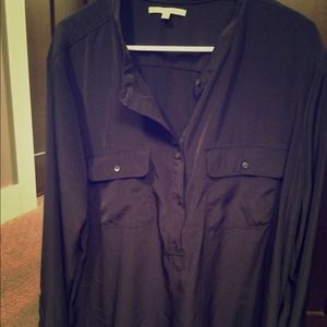 💜💜 SOLD! 💜💜 Gap navy top