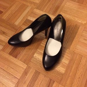 Nine West Rocha Pumps