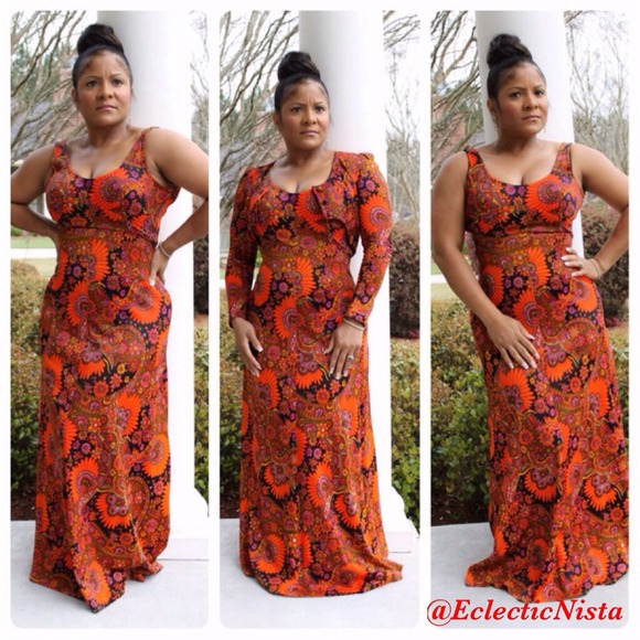 ❌SOLD❌💜Vintage  70s Paisley Maxi Dress & Shrug - Picture 3 of 3