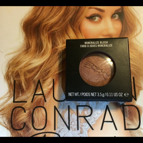 Mac mineralized blush in warm soul