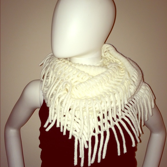 Akira scarf, brand new never worn