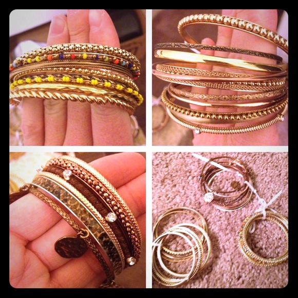 Bundle of 3 bracelet sets