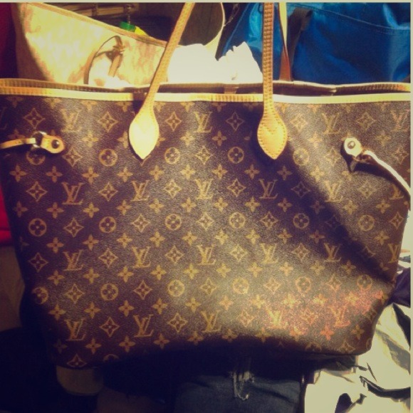 Louis Vuitton Mono Nvrfl