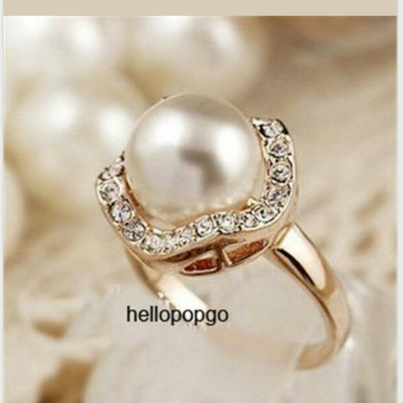 Pearl Ring