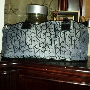 *AUTHENTIC* CALVIN KLEIN MAKEUP BAG