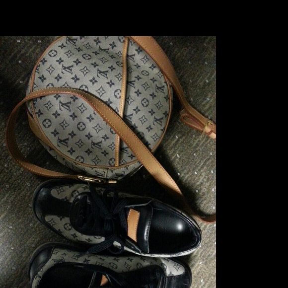 Louis Vuttion purse and tennis shoes