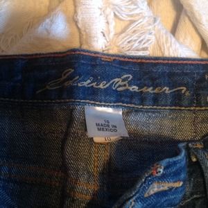Eddie Bauer boyfriend button fly capris