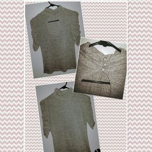 SOLD - Forever 21 Grey Keyhole Sweater - Size M