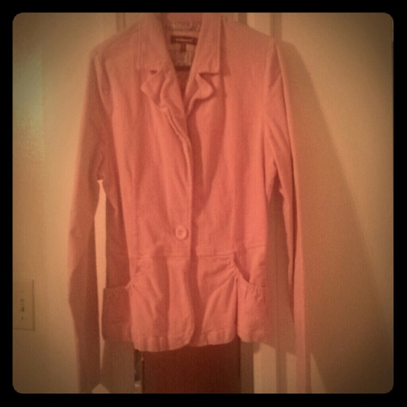 Blazer - Picture 1 of 2