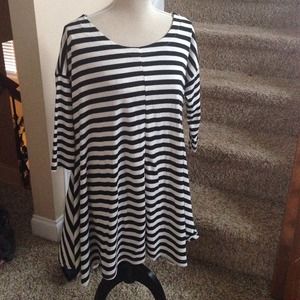 REDUCED!!! Amazing swing dress